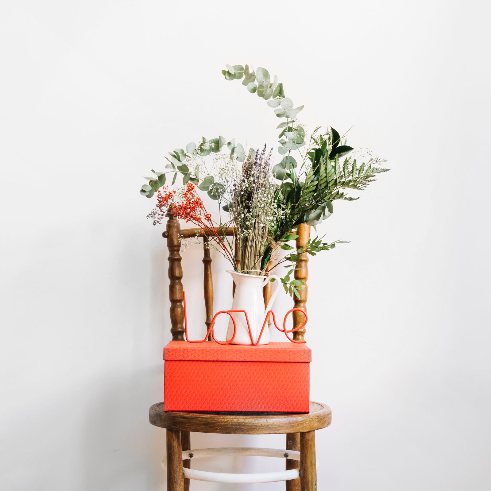 plants-box-chair